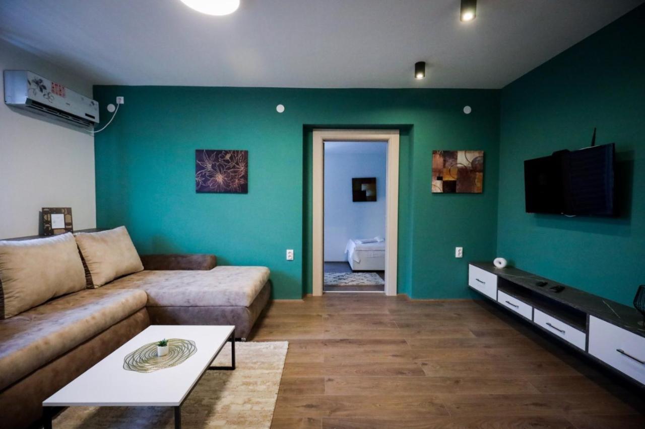 Domacin Komsijska Gostiona Zrenjanin Exterior foto